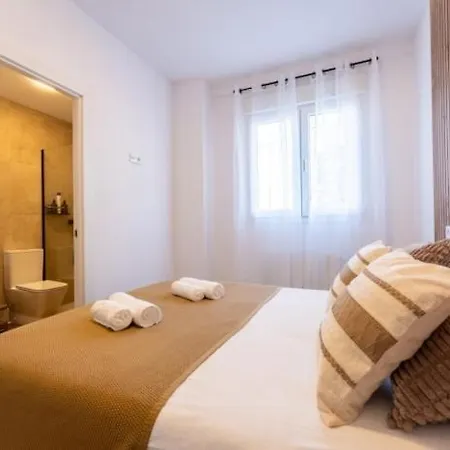 Apartment Spacious Deluxe Basement Ideal For 8 Guests *