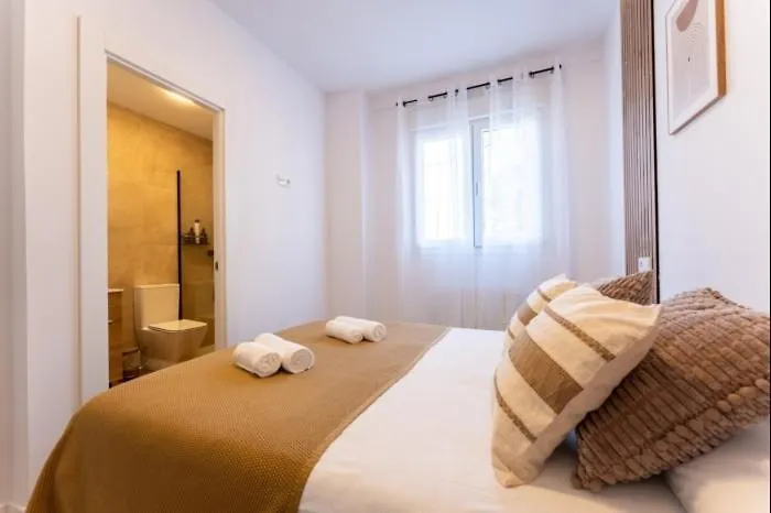 Apartment Spacious Deluxe Basement Ideal For 8 Guests *