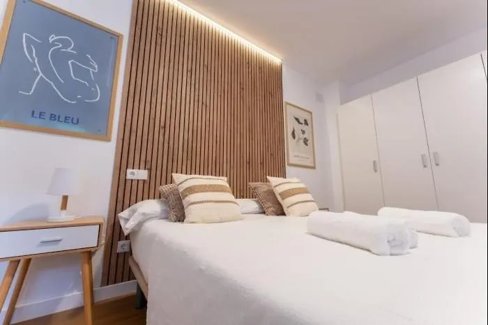 Spacious Deluxe Basement Ideal For 8 Guests Santander